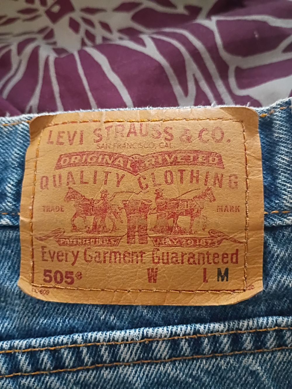 1990s Classic Blue Denim Jeans - Straight Fit 34 Inch Waist - Picture 3 of 4